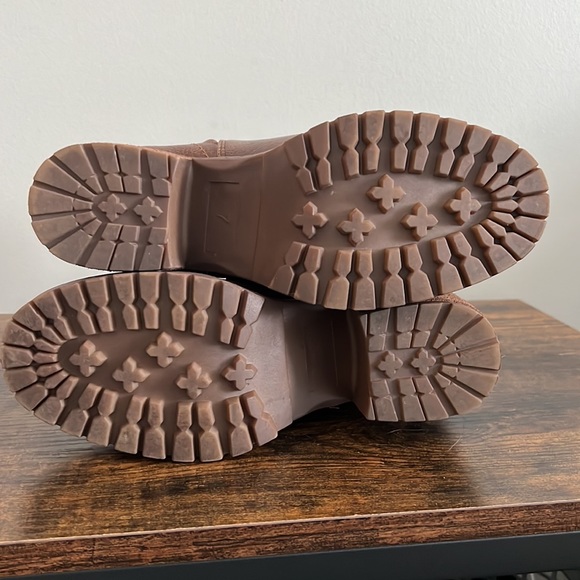 MIA booties - Picture 2 of 4